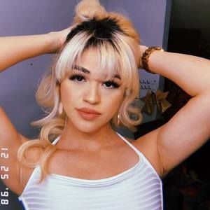 Meet your Posher, Anahi